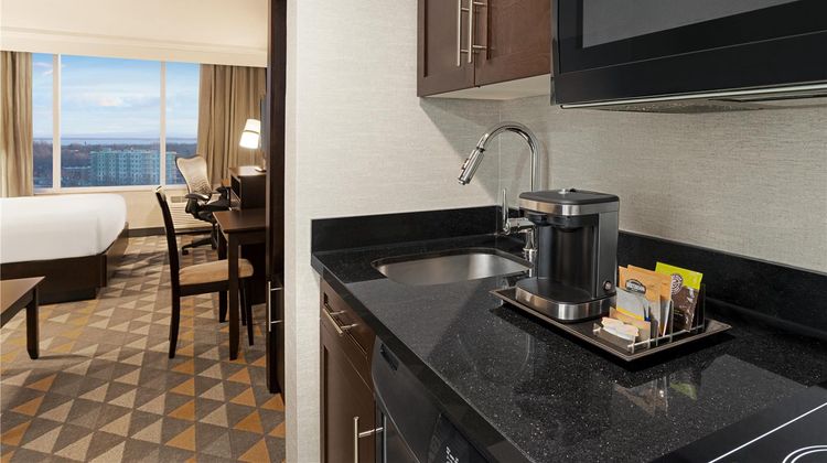 DoubleTree by Hilton Montreal Airport W Other