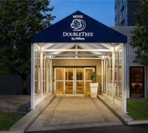 DoubleTree by Hilton Montreal Airport W Exterior