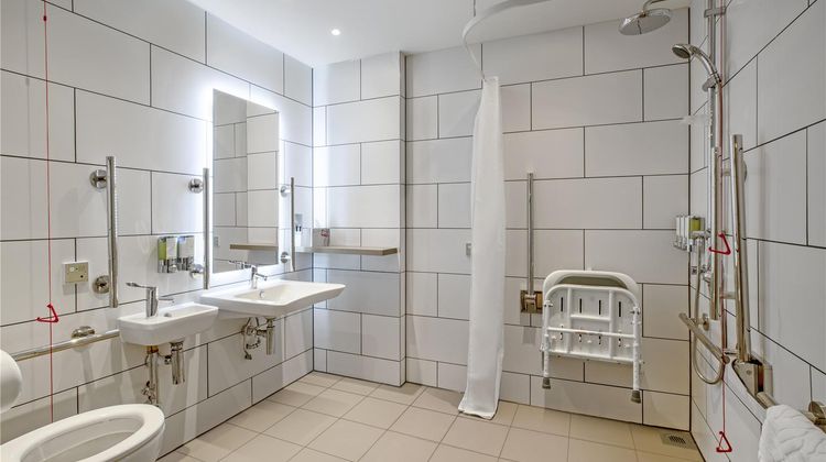Hampton by Hilton Bath City Room