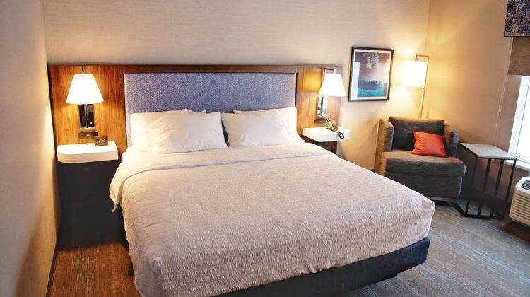 Hampton Inn by Hilton Goddard Room