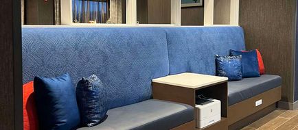 Hampton Inn by Hilton Goddard Lobby