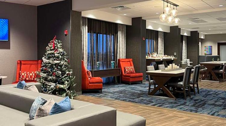 Hampton Inn by Hilton Goddard Lobby