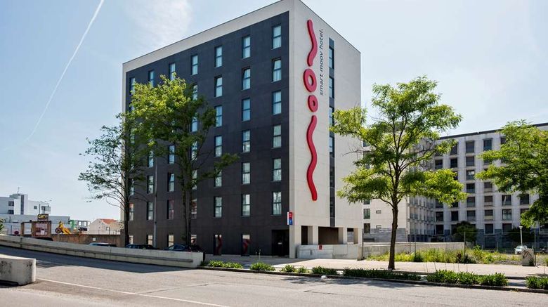 <b>Moov Hotel Porto Norte Exterior</b>. Images powered by <a href="https://iceportal.shijigroup.com/" title="IcePortal" target="_blank">IcePortal</a>.