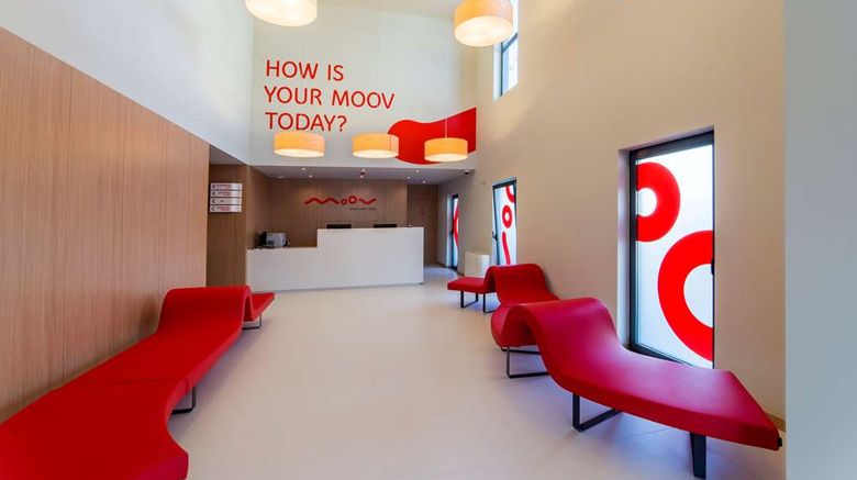 <b>Moov Hotel Porto Norte Lobby</b>. Images powered by <a href="https://iceportal.shijigroup.com/" title="IcePortal" target="_blank">IcePortal</a>.
