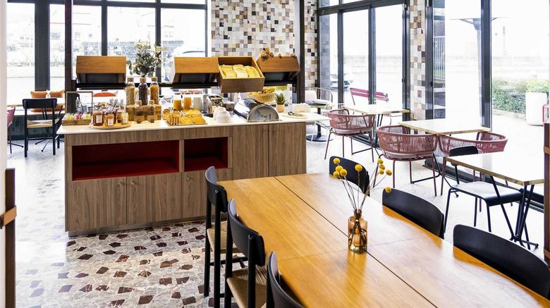 <b>Ibis Styles Versailles Saint Quentin Restaurant</b>. Images powered by <a href="https://iceportal.shijigroup.com/" title="IcePortal" target="_blank">IcePortal</a>.