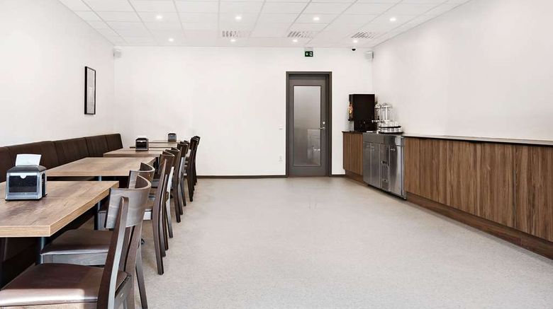 <b>Sure Hotel Studio by Best Western Bromma Restaurant</b>. Images powered by <a href="https://iceportal.shijigroup.com/" title="IcePortal" target="_blank">IcePortal</a>.