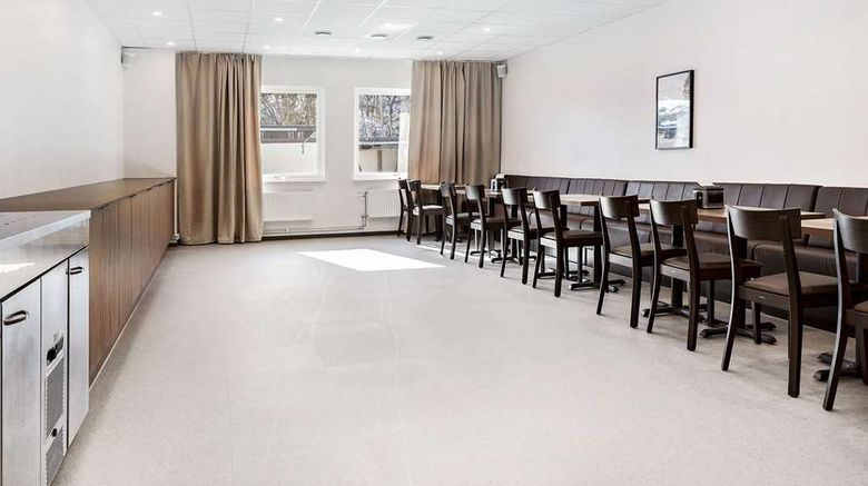 <b>Sure Hotel Studio by Best Western Bromma Restaurant</b>. Images powered by <a href="https://iceportal.shijigroup.com/" title="IcePortal" target="_blank">IcePortal</a>.