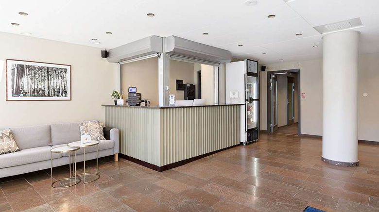 <b>Sure Hotel Studio by Best Western Bromma Lobby</b>. Images powered by <a href="https://iceportal.shijigroup.com/" title="IcePortal" target="_blank">IcePortal</a>.