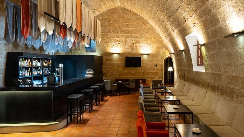<b>Parador de Alcaniz Restaurant</b>. Images powered by <a href="https://iceportal.shijigroup.com/" title="IcePortal" target="_blank">IcePortal</a>.