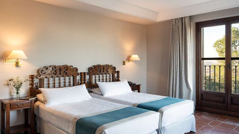 <b>Parador de Alcaniz Room</b>. Images powered by <a href="https://iceportal.shijigroup.com/" title="IcePortal" target="_blank">IcePortal</a>.