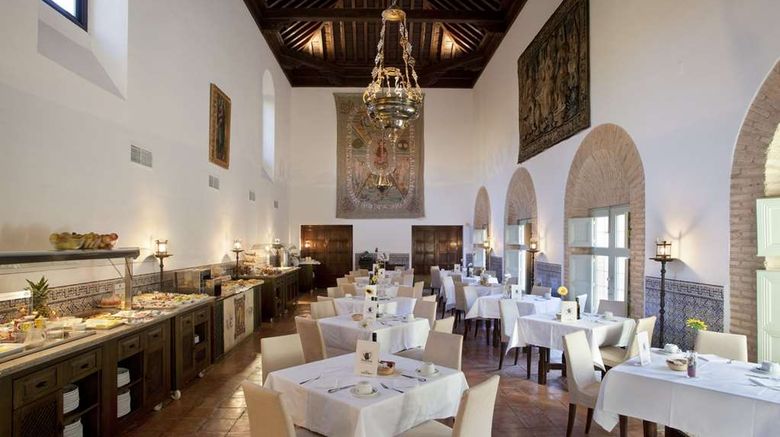 <b>Parador de Almagro Restaurant</b>. Images powered by <a href="https://iceportal.shijigroup.com/" title="IcePortal" target="_blank">IcePortal</a>.