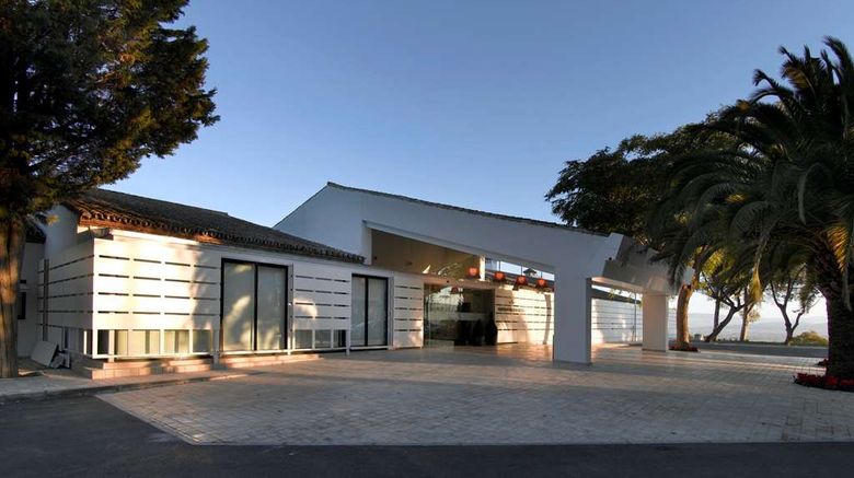 <b>Parador de Antequera Exterior</b>. Images powered by <a href="https://iceportal.shijigroup.com/" title="IcePortal" target="_blank">IcePortal</a>.