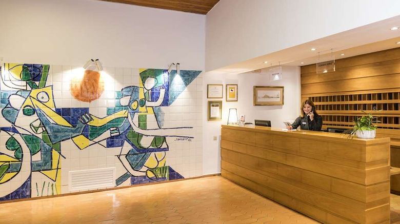 <b>Parador de Ayamonte Lobby</b>. Images powered by <a href="https://iceportal.shijigroup.com/" title="IcePortal" target="_blank">IcePortal</a>.