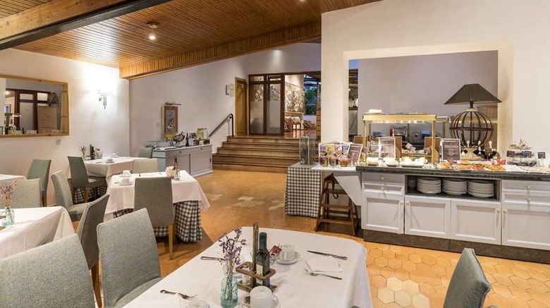 <b>Parador de Ayamonte Restaurant</b>. Images powered by <a href="https://iceportal.shijigroup.com/" title="IcePortal" target="_blank">IcePortal</a>.