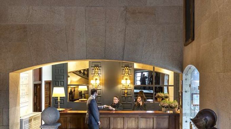 <b>Parador de Baiona Lobby</b>. Images powered by <a href="https://iceportal.shijigroup.com/" title="IcePortal" target="_blank">IcePortal</a>.