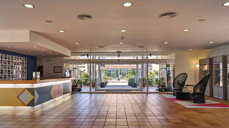 <b>Parador de Benicarlo Lobby</b>. Images powered by <a href="https://iceportal.shijigroup.com/" title="IcePortal" target="_blank">IcePortal</a>.