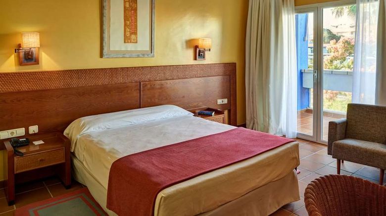 <b>Parador de Benicarlo Room</b>. Images powered by <a href="https://iceportal.shijigroup.com/" title="IcePortal" target="_blank">IcePortal</a>.