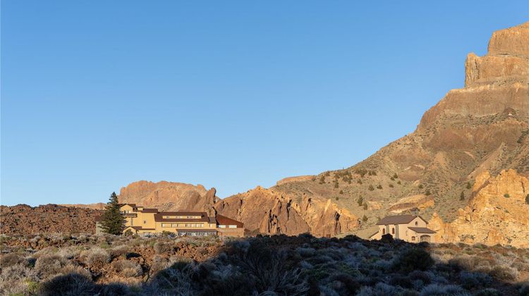 Parador de Canadas del Teide Exterior