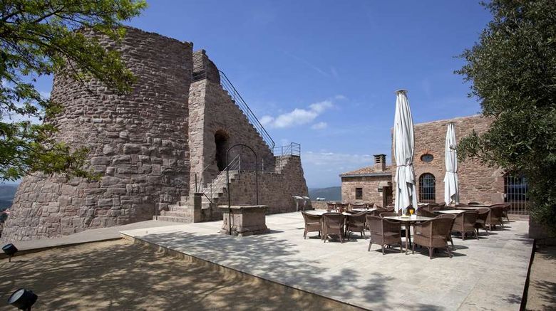 <b>Parador de Cardona Exterior</b>. Images powered by <a href="https://iceportal.shijigroup.com/" title="IcePortal" target="_blank">IcePortal</a>.