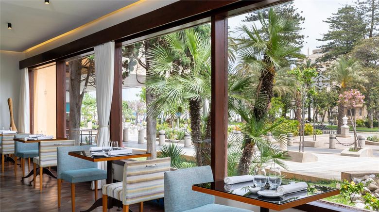 <b>Parador de Ceuta Restaurant</b>. Images powered by <a href="https://iceportal.shijigroup.com/" title="IcePortal" target="_blank">IcePortal</a>.