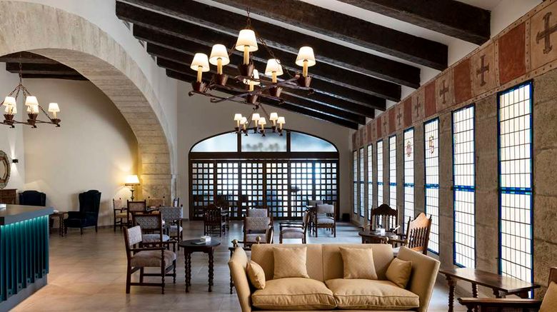 <b>Parador de Ciudad Rodrigo Lobby</b>. Images powered by <a href="https://iceportal.shijigroup.com/" title="IcePortal" target="_blank">IcePortal</a>.