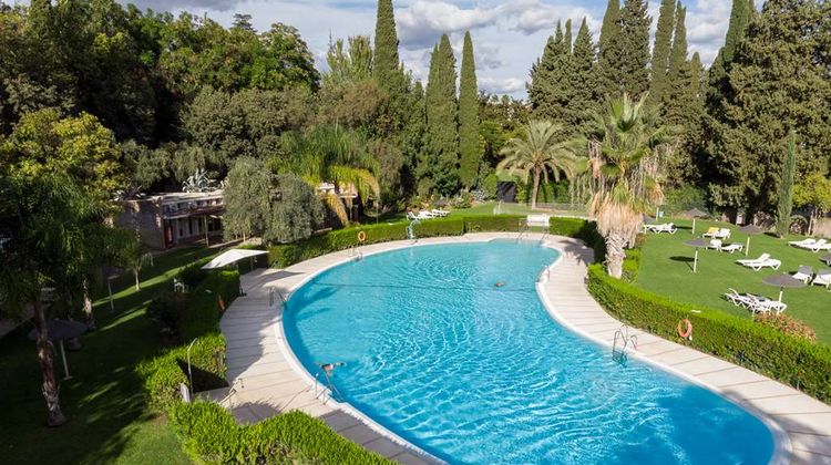 Parador de Cordoba Pool