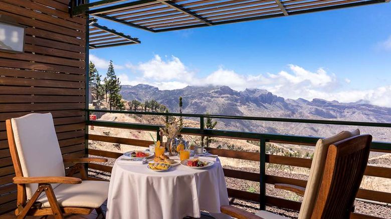 <b>Parador de Cruz de Tejeda Room</b>. Images powered by <a href="https://iceportal.shijigroup.com/" title="IcePortal" target="_blank">IcePortal</a>.