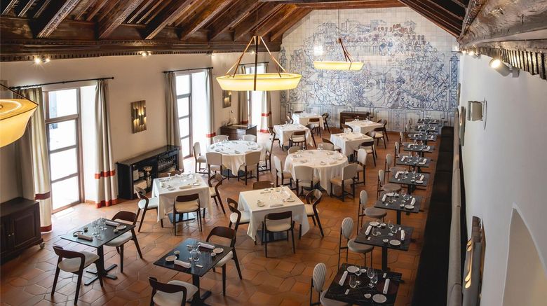<b>Parador de Cuenca Restaurant</b>. Images powered by <a href="https://iceportal.shijigroup.com/" title="IcePortal" target="_blank">IcePortal</a>.