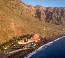 Parador del Hierro Exterior