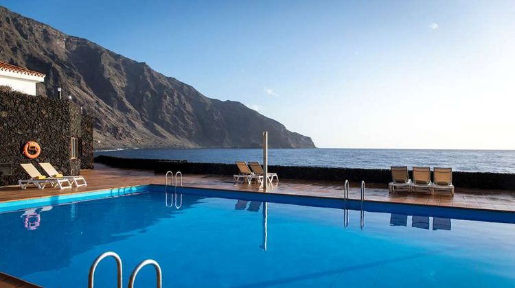 Parador del Hierro Pool