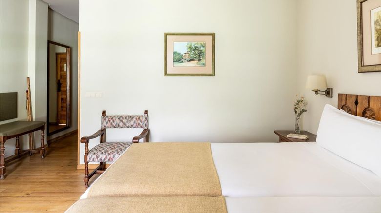 <b>Parador de Fuente De Room</b>. Images powered by <a href="https://iceportal.shijigroup.com/" title="IcePortal" target="_blank">IcePortal</a>.
