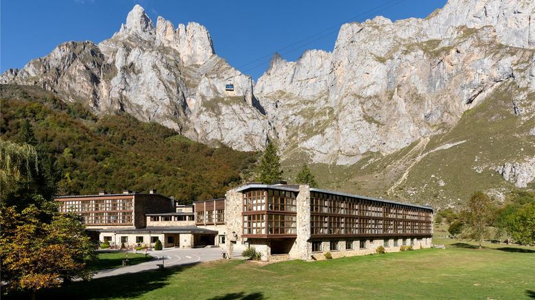 <b>Parador de Fuente De Exterior</b>. Images powered by <a href="https://iceportal.shijigroup.com/" title="IcePortal" target="_blank">IcePortal</a>.