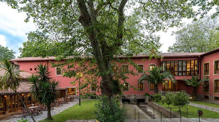 Parador de Gijon Exterior