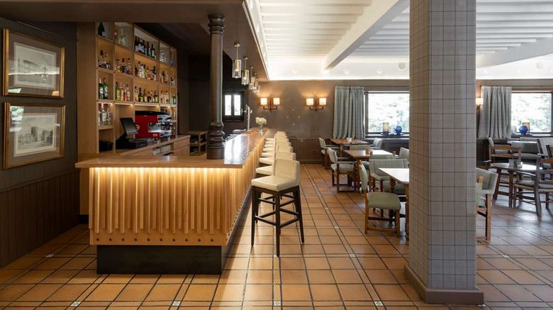 <b>Parador de Gredos Restaurant</b>. Images powered by <a href="https://iceportal.shijigroup.com/" title="IcePortal" target="_blank">IcePortal</a>.