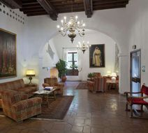 Parador de Guadalupe Lobby