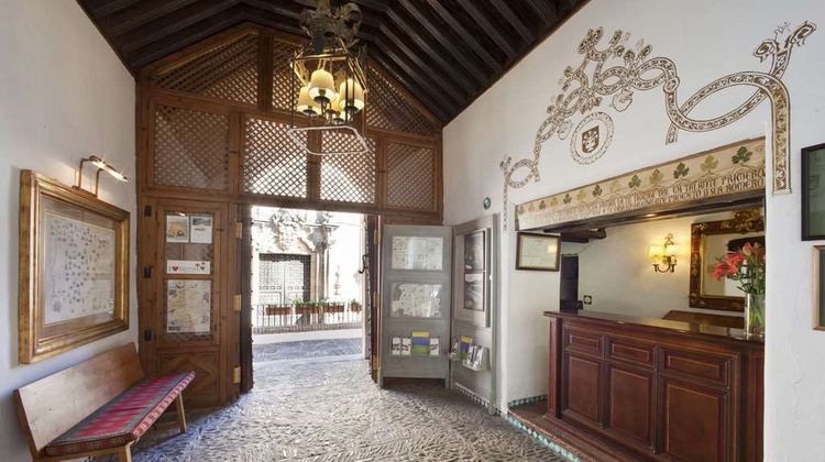 Parador de Guadalupe Lobby