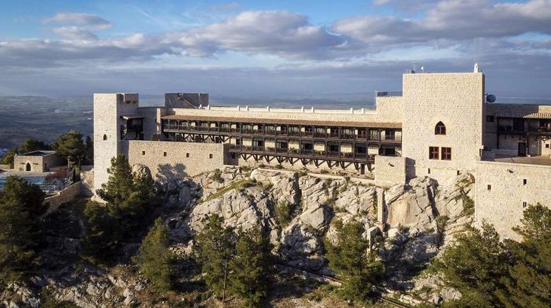 <b>Parador de Jaen Exterior</b>. Images powered by <a href="https://iceportal.shijigroup.com/" title="IcePortal" target="_blank">IcePortal</a>.