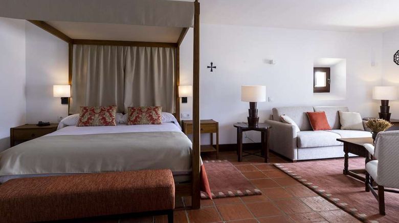 <b>Parador de Jaen Room</b>. Images powered by <a href="https://iceportal.shijigroup.com/" title="IcePortal" target="_blank">IcePortal</a>.
