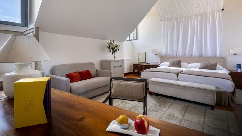 <b>Parador de La Granja Room</b>. Images powered by <a href="https://iceportal.shijigroup.com/" title="IcePortal" target="_blank">IcePortal</a>.