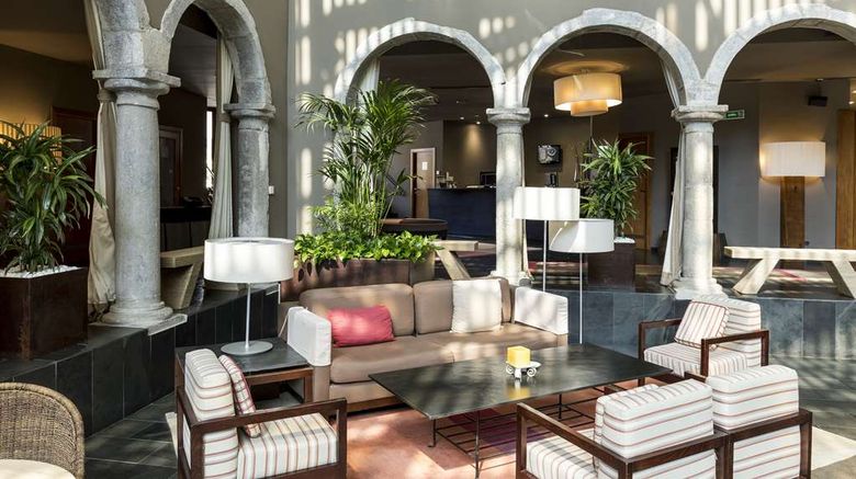 <b>Parador de la Seu d'Urgell Recreation</b>. Images powered by <a href="https://iceportal.shijigroup.com/" title="IcePortal" target="_blank">IcePortal</a>.