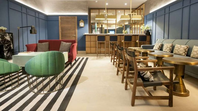 <b>Parador de Lleida Restaurant</b>. Images powered by <a href="https://iceportal.shijigroup.com/" title="IcePortal" target="_blank">IcePortal</a>.