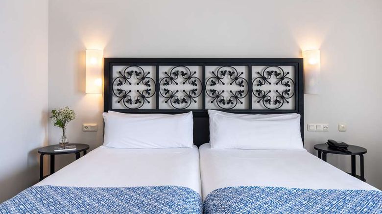 <b>Parador de Malaga Gibralfaro Room</b>. Images powered by <a href="https://iceportal.shijigroup.com/" title="IcePortal" target="_blank">IcePortal</a>.