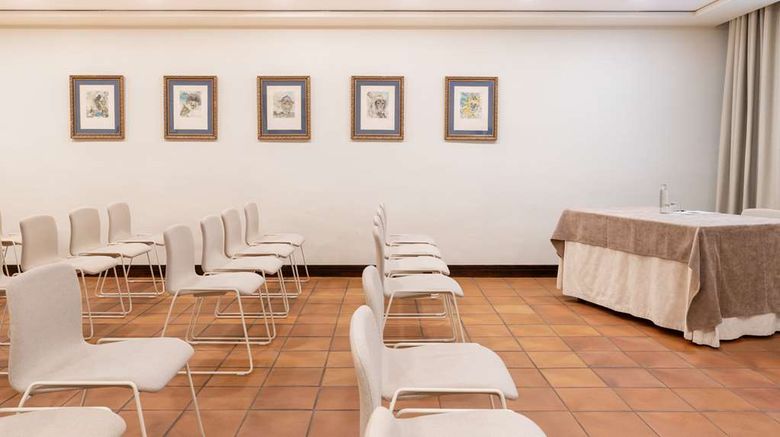 <b>Parador de Malaga Gibralfaro Meeting</b>. Images powered by <a href="https://iceportal.shijigroup.com/" title="IcePortal" target="_blank">IcePortal</a>.