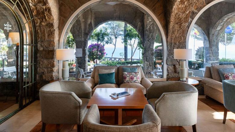 <b>Parador de Malaga Gibralfaro Lobby</b>. Images powered by <a href="https://iceportal.shijigroup.com/" title="IcePortal" target="_blank">IcePortal</a>.