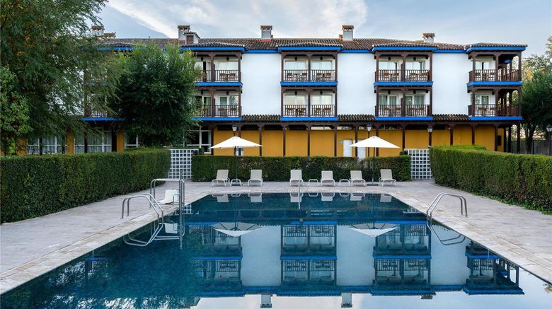 <b>Parador de Manzanares Pool</b>. Images powered by <a href="https://iceportal.shijigroup.com/" title="IcePortal" target="_blank">IcePortal</a>.