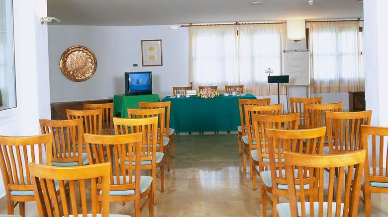 <b>Parador de Melilla Meeting</b>. Images powered by <a href="https://iceportal.shijigroup.com/" title="IcePortal" target="_blank">IcePortal</a>.
