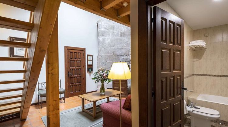 Parador Monforte de Lemos Room