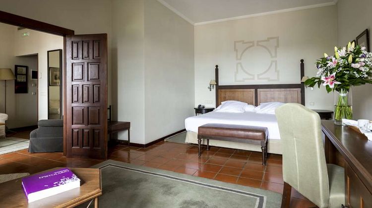 Parador Monforte de Lemos Room