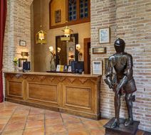 Parador de Olite Lobby