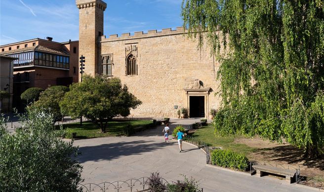 Parador de Olite Exterior